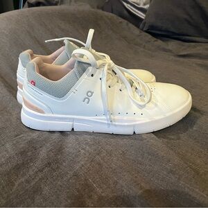 On Cloud Roger Advantage White/Rose